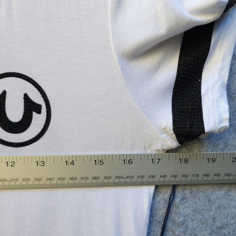 True Religion Crystal Logo Deep Vneck Short Sleeve Tee - Picture 7 of 8